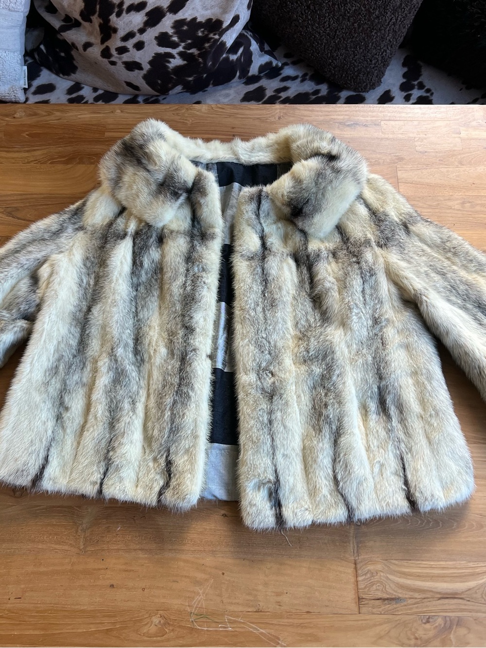 Women's MINK Fur Short Coat - Cream Taupe